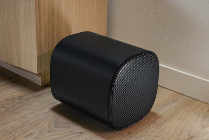 JBL Bar 1300 M2 Schwarz produkt in gebrauch