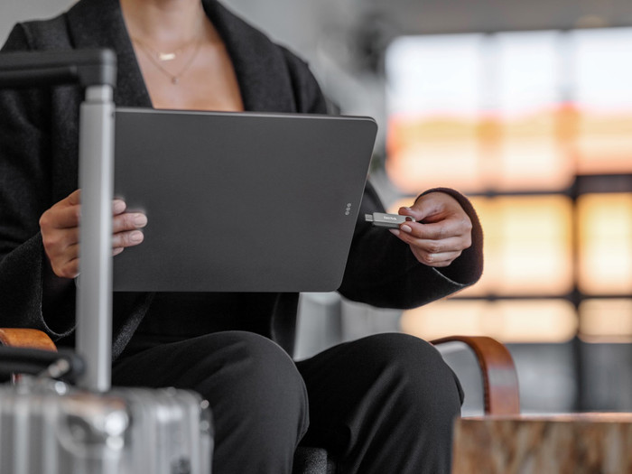 SanDisk Ultra Luxe USB-C 1TB produkt in gebrauch