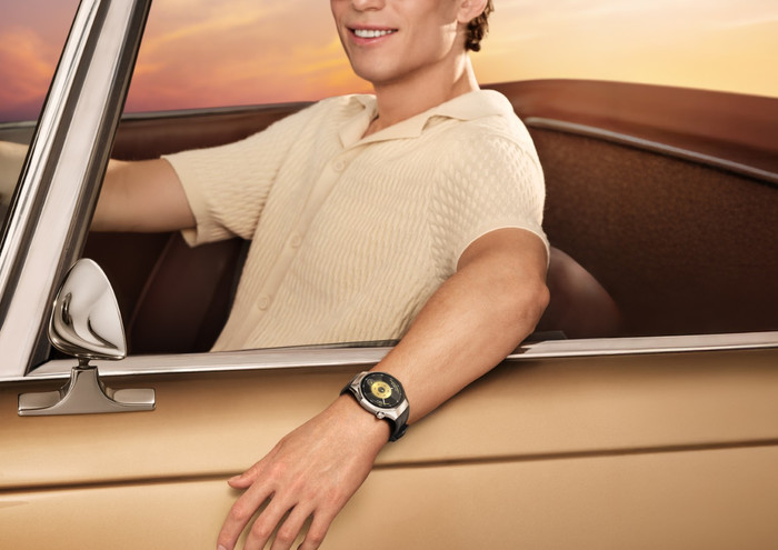 Huawei Watch GT 6 Pro 46 mm Silber/Braun produkt in gebrauch