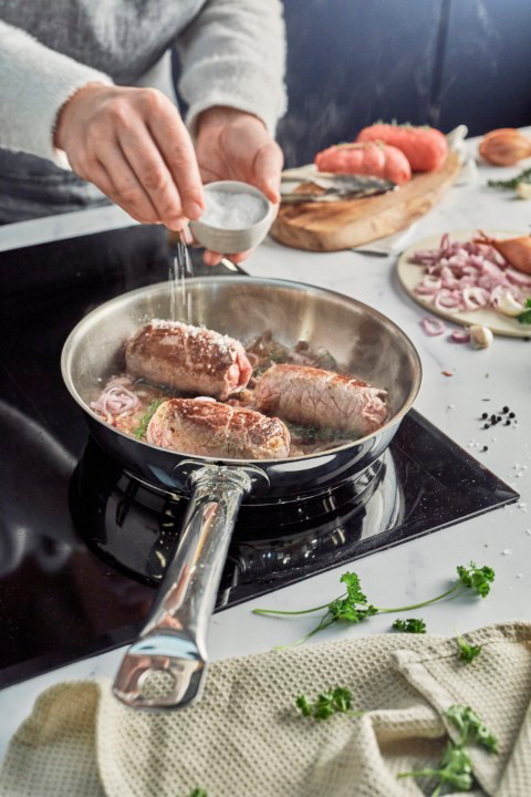 Demeyere Cosi 3 Edelstahl Bratpfanne 20 cm produkt in gebrauch