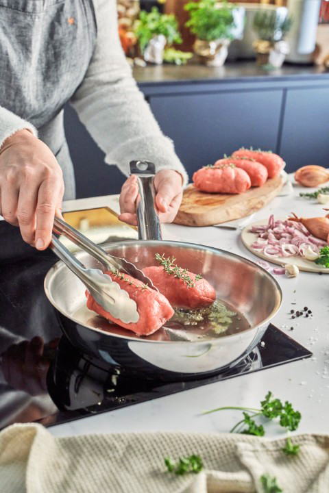 Demeyere Cosi 3 Edelstahl Bratpfanne 20 cm produkt in gebrauch