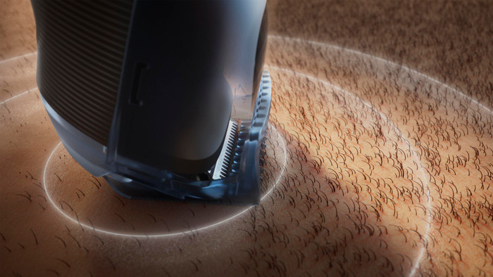 Philips Series 5000 BT5780/15 product in use