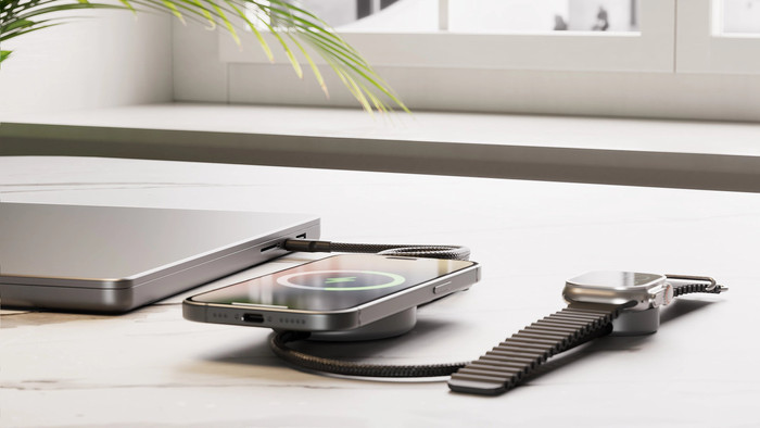 Zens Pro 2 Kabelloses Ladegerät 20 W produkt in gebrauch