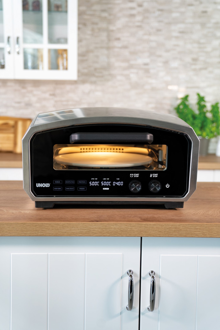 Unold Pizza Oven Enzo product in use