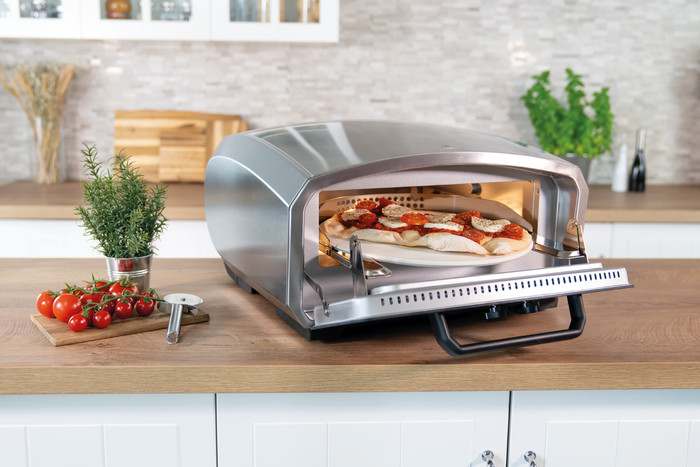 Unold Pizza Oven Enzo product in use