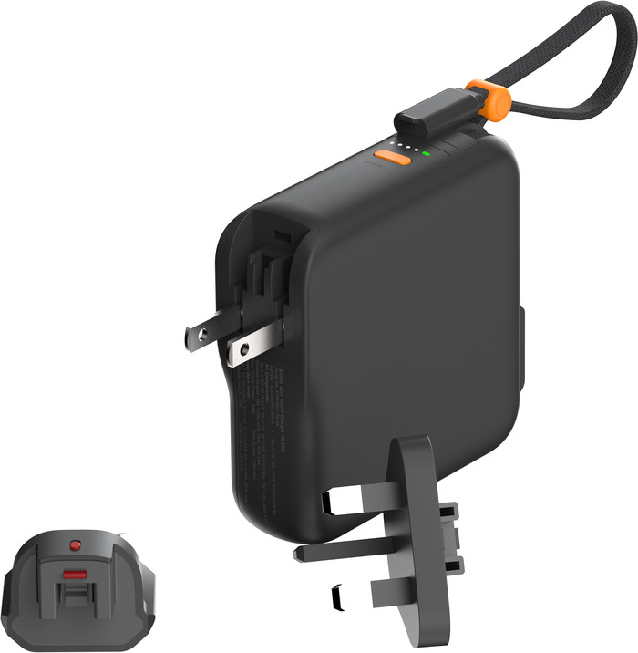 Xtorm TravelPro 30W 3-in-1 MagSafe Power Bank 10,000mAh Black accessory