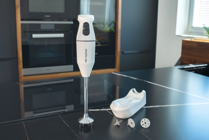 Unold ESGE Stabmixer Kabellos PRO Weiß produkt in gebrauch