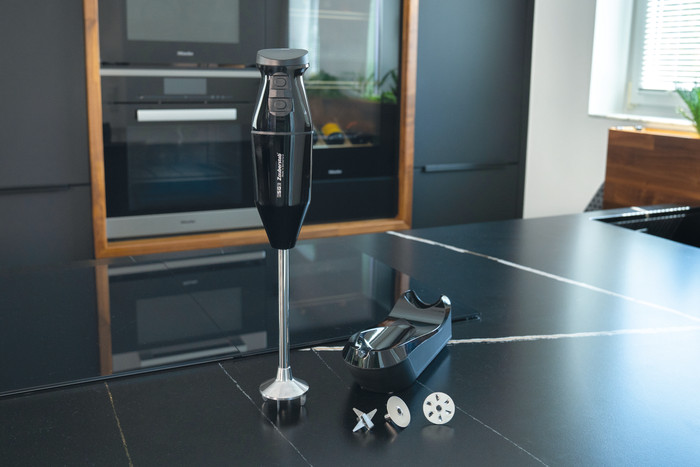 ESGE Stabmixer Kabellos PRO Schwarz produkt in gebrauch