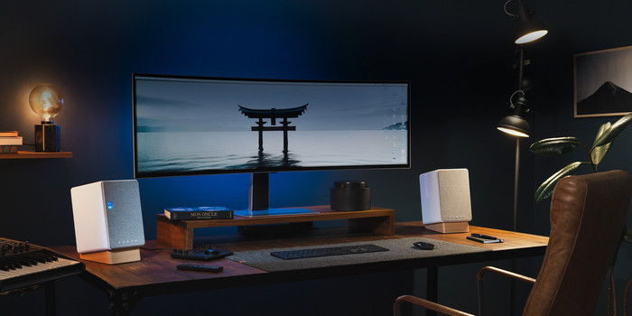 Onkyo GX-30ARC White product in use