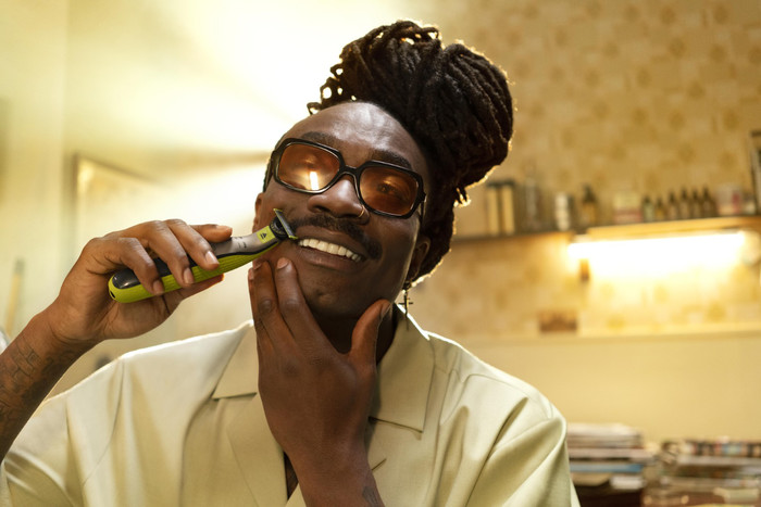 Philips OneBlade 360 Face QP2734/31 product in use