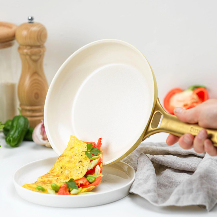 GreenPan Padova Reserve 20cm + 26cm Frying Pan Set Sunshine Yellow product in use