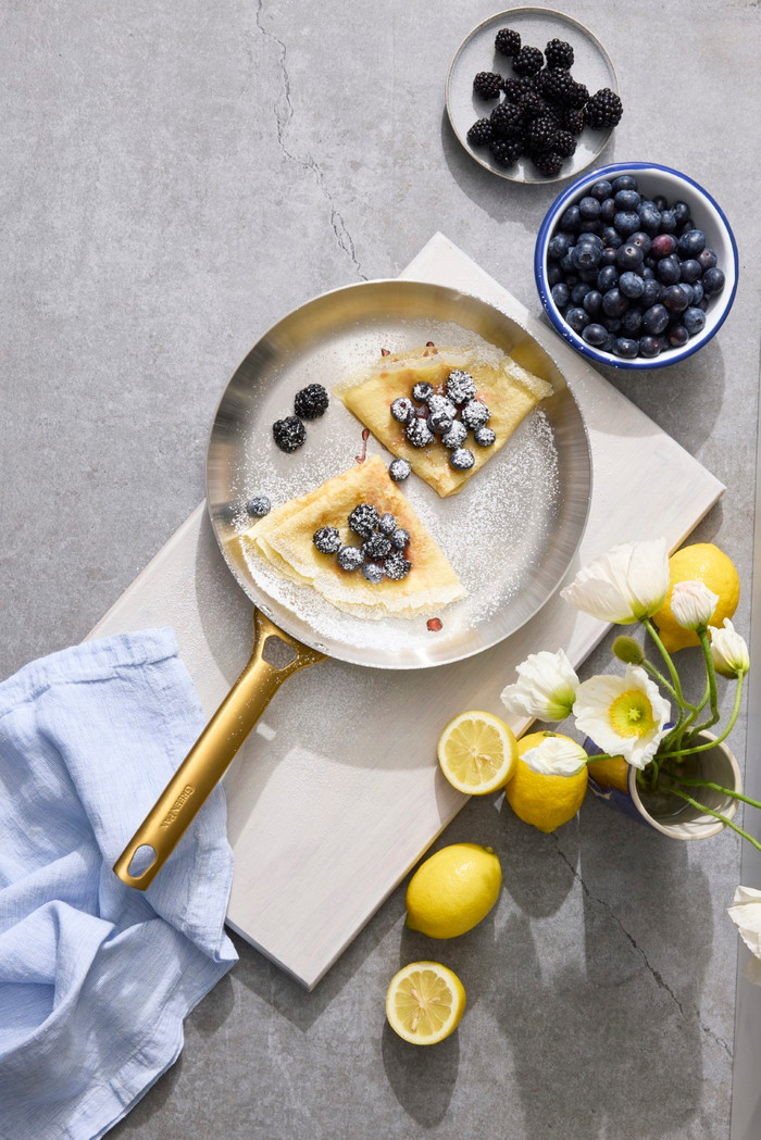 GreenPan Padova Reserve 3-ply Stainless Steel 20cm + 28cm Frying Pan Set product in use