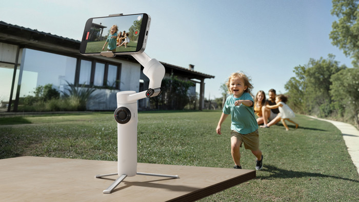 Insta360 Flow 2 Pro Creator Set Schneeweiß produkt in gebrauch