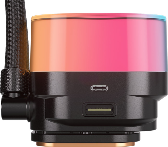 CORSAIR iCUE LINK TITAN 360 RX RGB detail