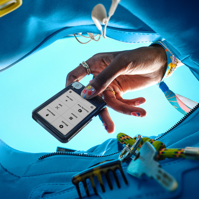 Ledger Nano Gen 5 - Badges Pack 1 product in use