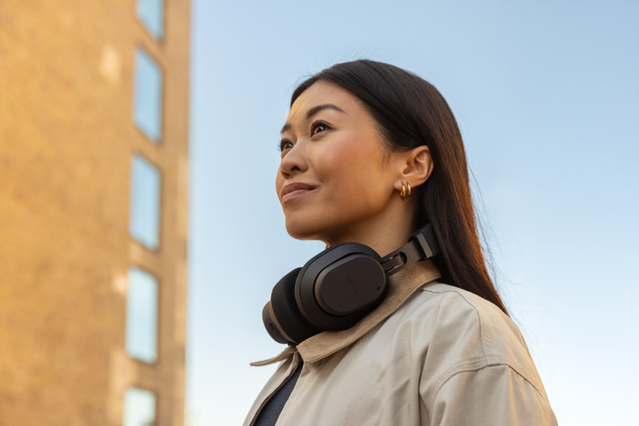 Fairphone Fairbuds XL Schwarz produkt in gebrauch