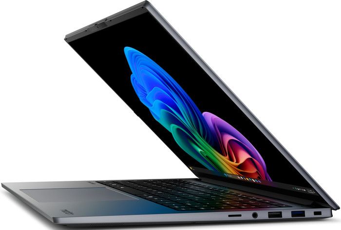 Medion SPRCHRGD 16 S1 OLED - 62745 - 16" - Intel Core Ultra 9 - 32GB RAM/2TB SSD rechte seite