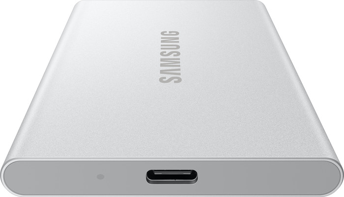 Samsung T7 Resurrected Portable SSD 4TB detail