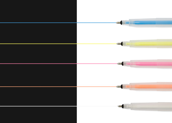 Cricut Explore/Maker Acrylic Gel Pens 5-pack 1.0mm product in use