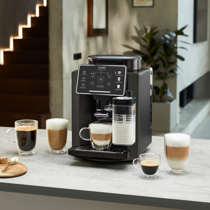 Krups Sensation Milk M50 EA9129 product in use