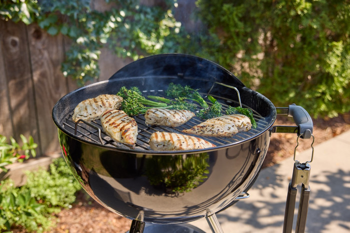 Weber Original Kettle 57cm Black inside