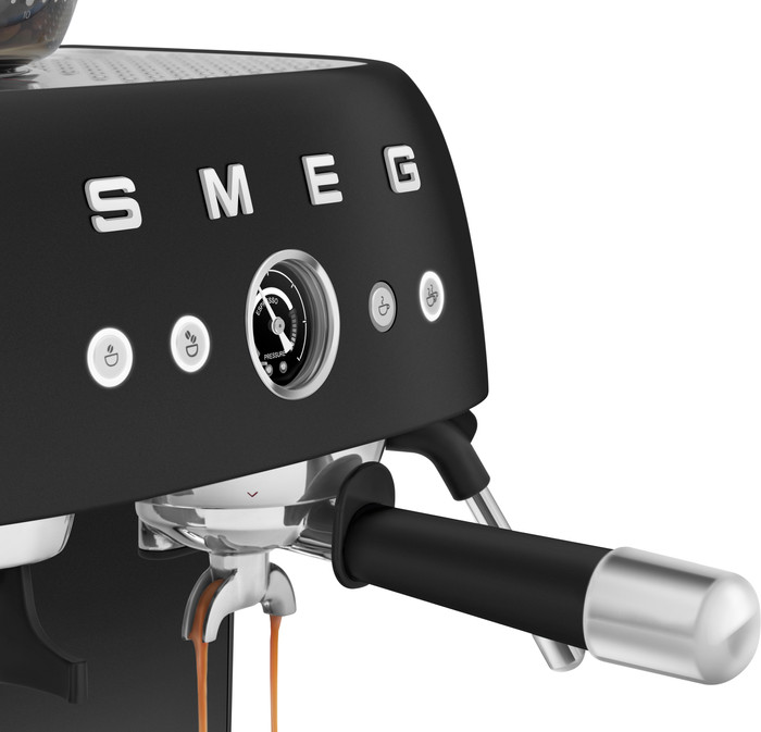 SMEG EGF03BLMEU Mattschwarz detail