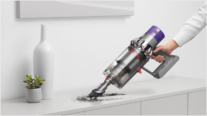 Dyson Cyclone V10 Submarine product in use