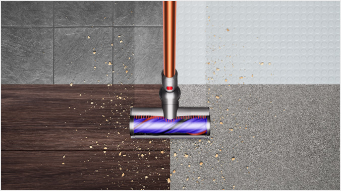 Dyson Cyclone V10 Submarine product in use