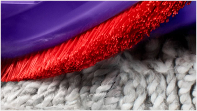 Dyson Cyclone V10 Submarine product in use