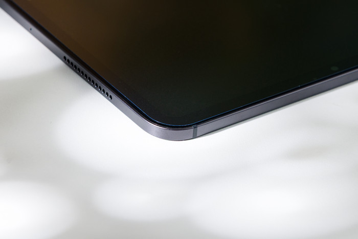 BlueBuilt Apple iPad Pro (2025/2024) 11 inches Paperfeel Screen Protector product in use