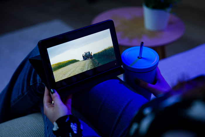 Samsung Galaxy Tab A9 8.7 inches 64GB WiFi Silver + Protection Pack product in use