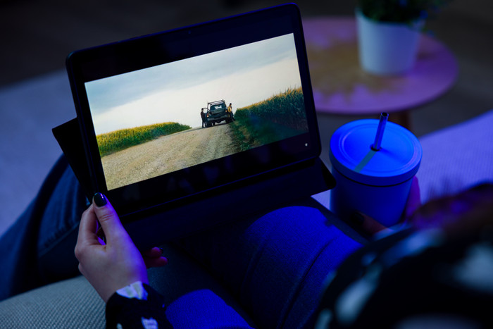 Samsung Galaxy Tab A9 Plus 11 inches 128GB WiFi Gray + Protection Pack product in use