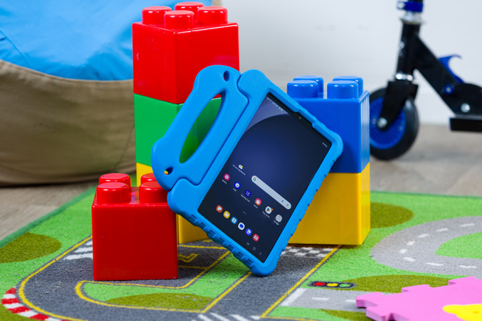 BlueBuilt Samsung Galaxy Tab A9 Kids Cover Blue product in use