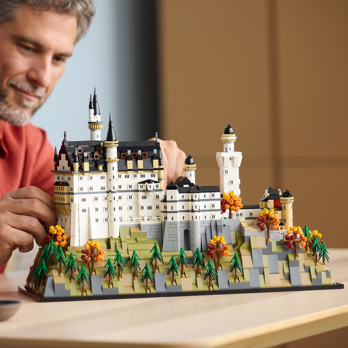 LEGO Architecture Schloss Neuschwanstein 21063 produkt in gebrauch