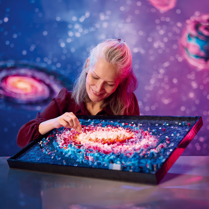 LEGO Art Die Milchstraßen-Galaxie 31212 produkt in gebrauch