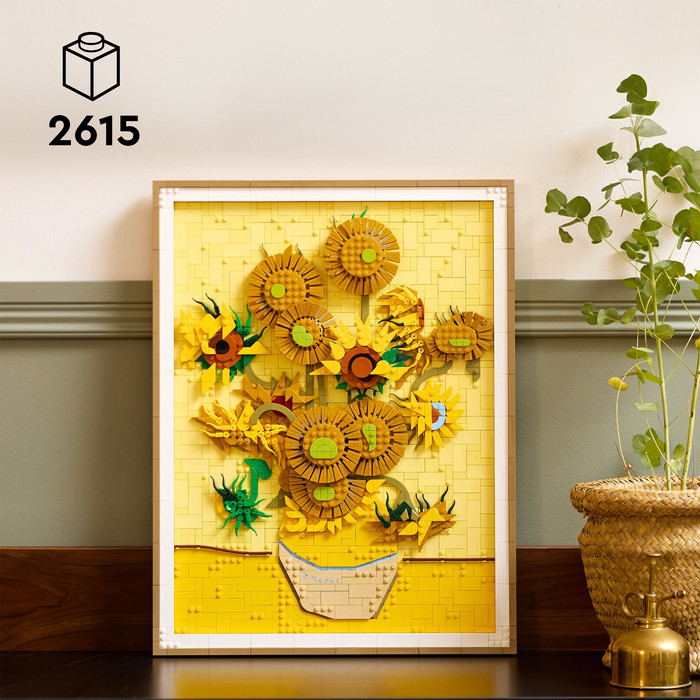 LEGO Art Vincent van Gogh Sunflowers 31215 product in use