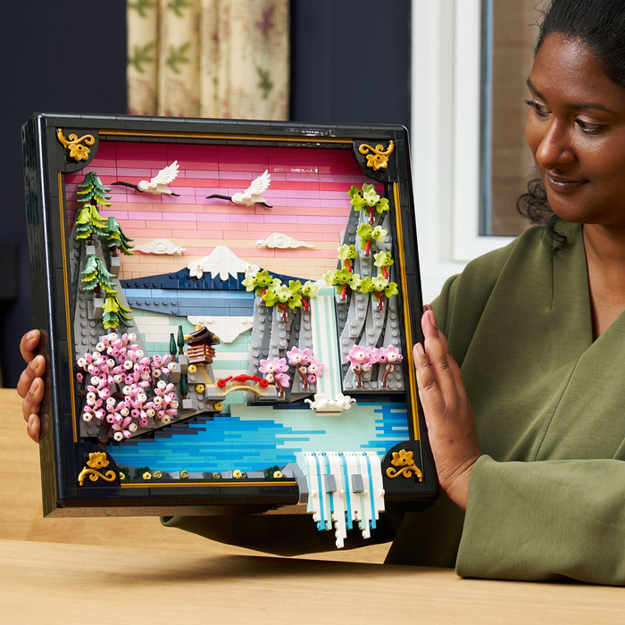 LEGO Art Japanese Cherry Blossom 31218 product in use