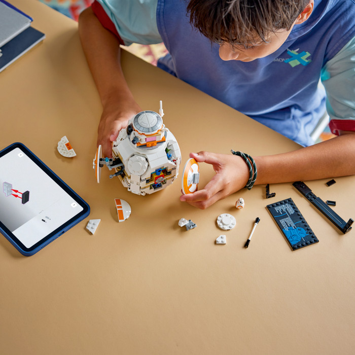 LEGO Star Wars BB-8 Astromech Droid 75452 product in use