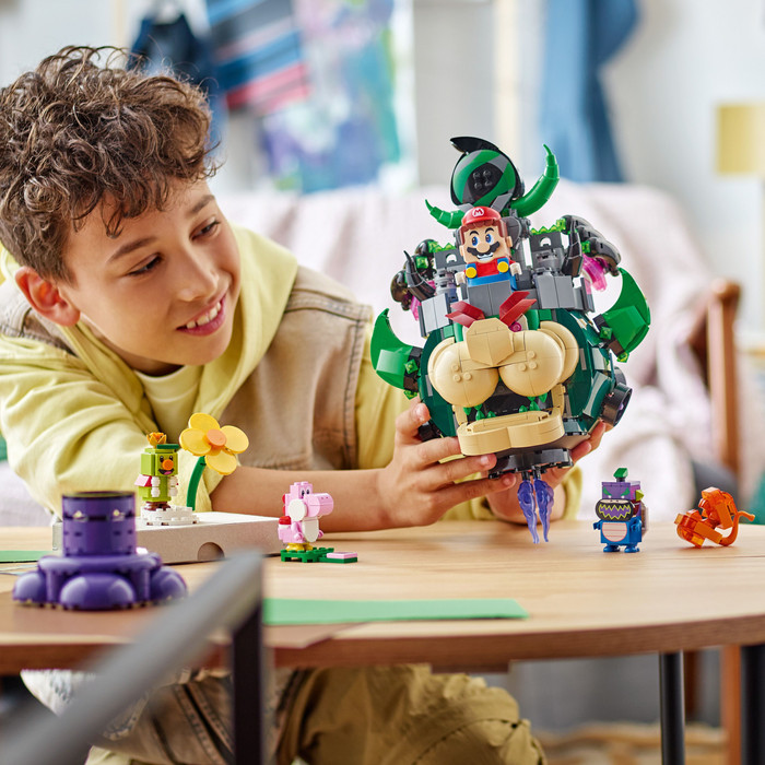 LEGO Super Mario Prinz Florian und Schloss-Bowser 72042 produkt in gebrauch