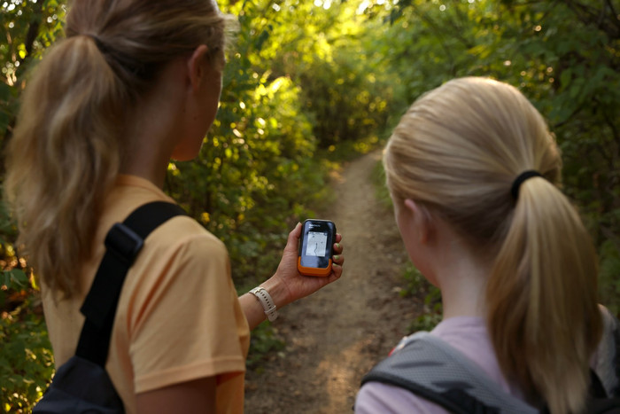 Garmin eTrex SE product in use