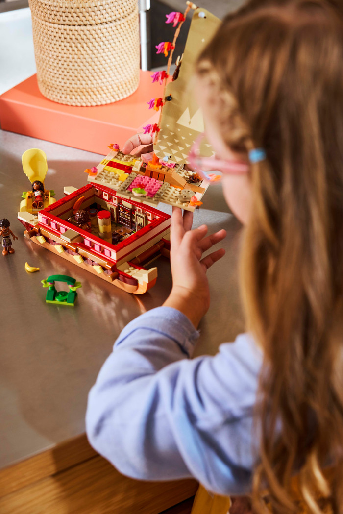 LEGO Disney Princess Vaianas Abenteuerfloß 43270 produkt in gebrauch