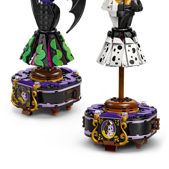 LEGO Disney Maleficent's and Cruella De Vil's Dresses 43262 product in use