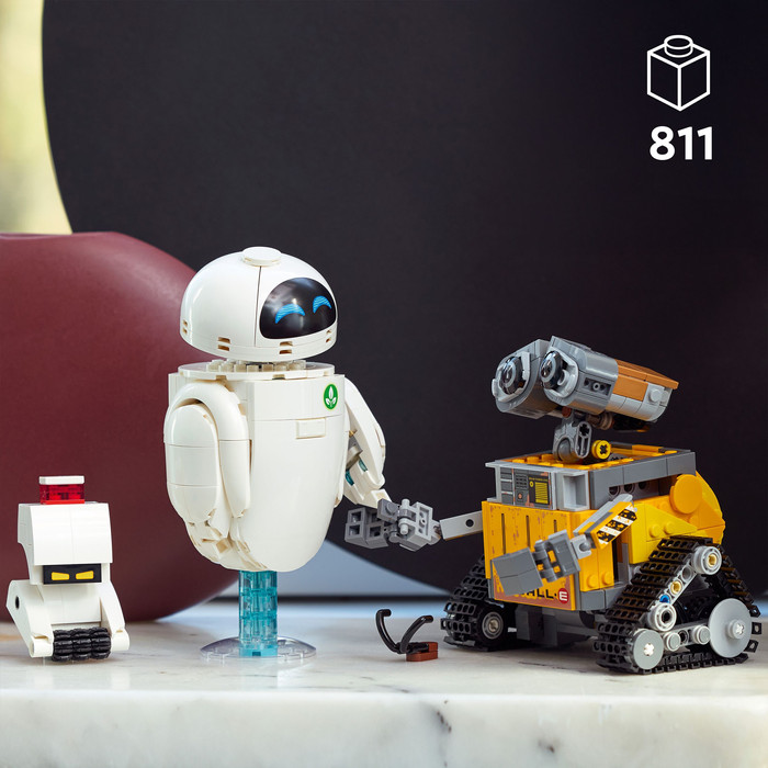 LEGO Disney WALL-E and EVE 43279 product in use