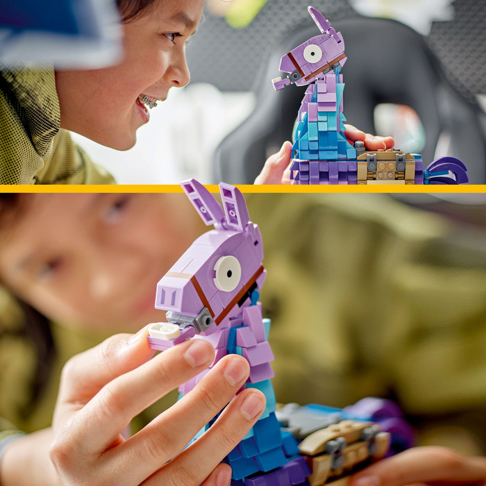 LEGO Fortnite Vorratslama 77071 produkt in gebrauch