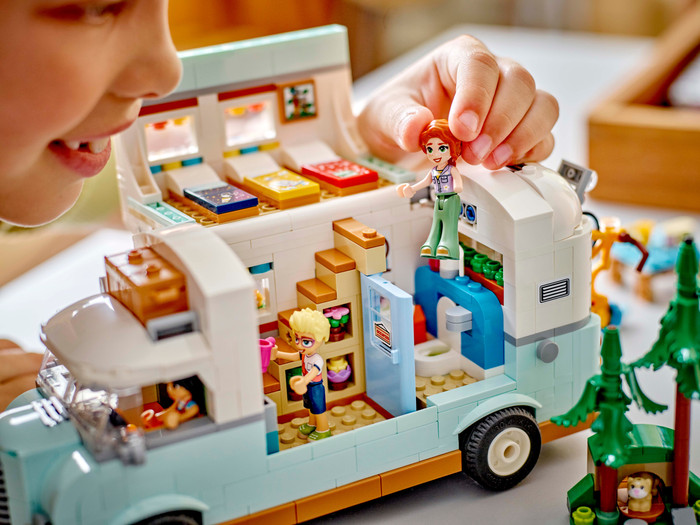 LEGO Friends Wohnmobil 42663 produkt in gebrauch