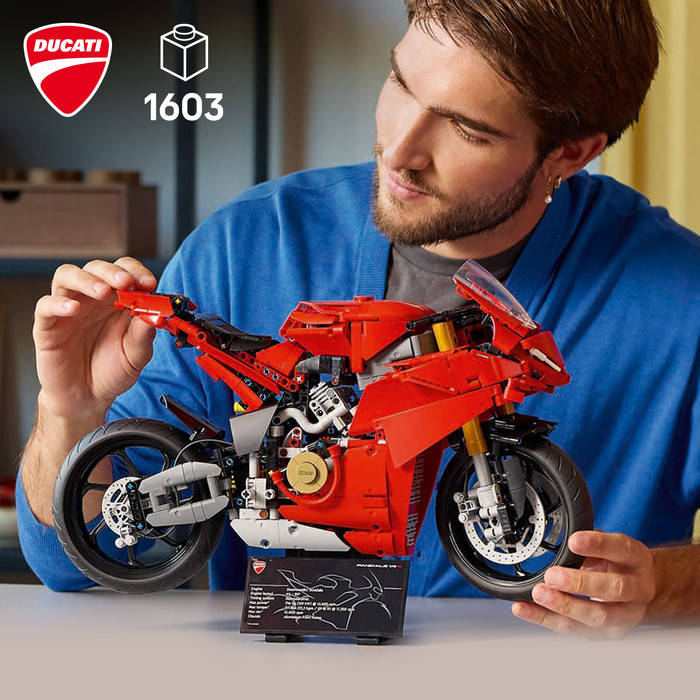 LEGO Technic Ducati Panigale V4 S Motorcycle 42202 visual supplier