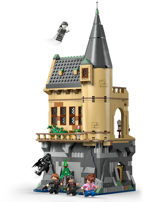 LEGO Harry Potter Hogwarts Castle: Hospital Wing 76463 product in use