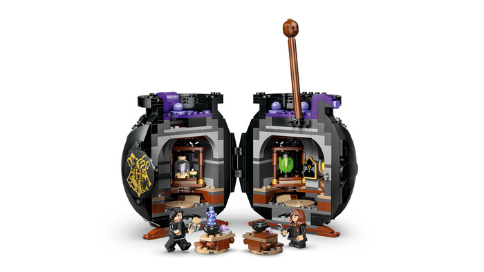 LEGO Harry Potter Cauldron: Secret Potions Classroom 76464 product in use
