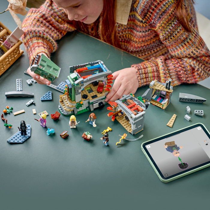 LEGO Harry Potter Luna Lovegood's House 76467 product in use
