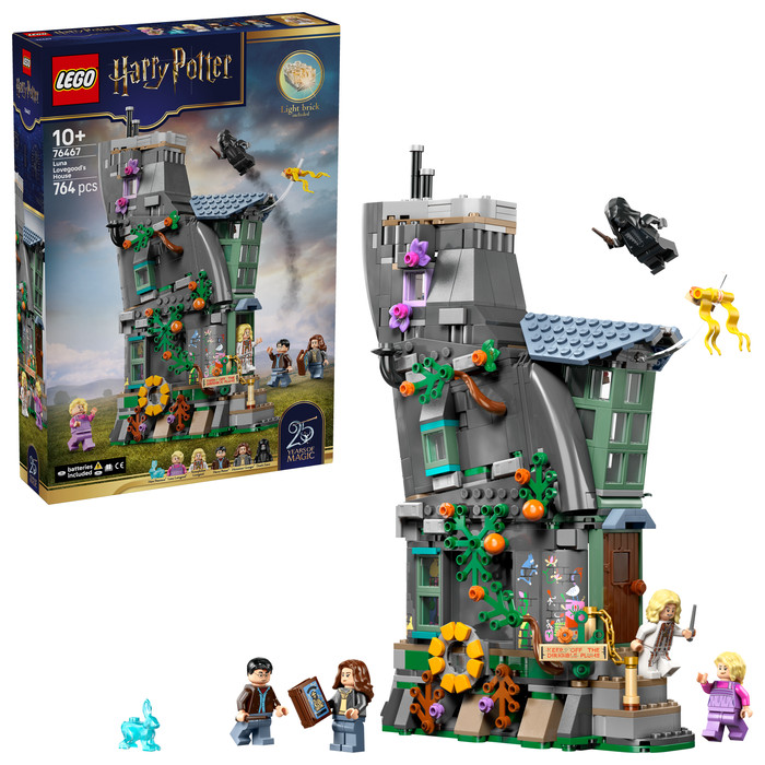 LEGO Harry Potter Luna Lovegood's House 76467 right side